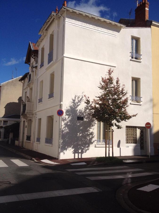 Nouveau : Hyper Centre De Vichy T1 Bis Charmant Екстер'єр фото