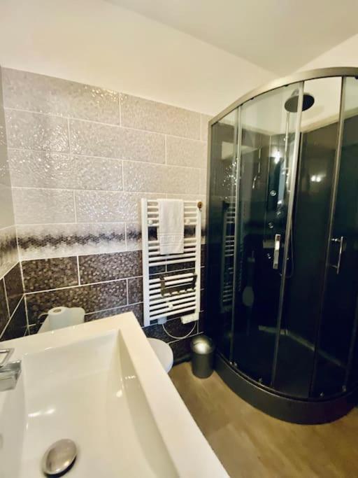 Nouveau : Hyper Centre De Vichy T1 Bis Charmant Екстер'єр фото